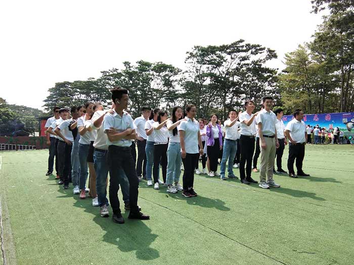 2019年拓展光電LED燈珠廠家春游團建活動